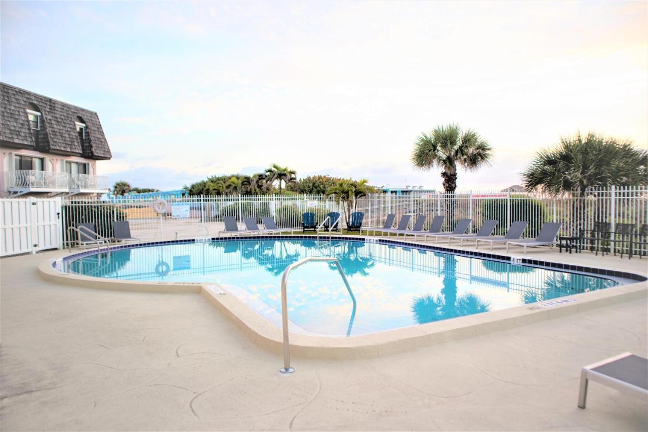 Chateau By The Sea Cocoa Beach Eksteriør billede
